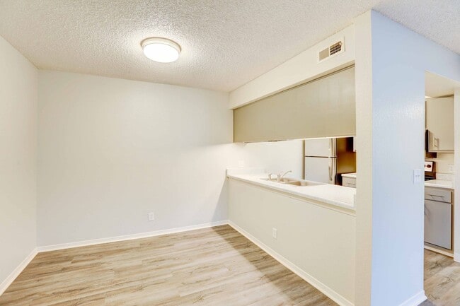 Photo - Riva Ridge Apartments
