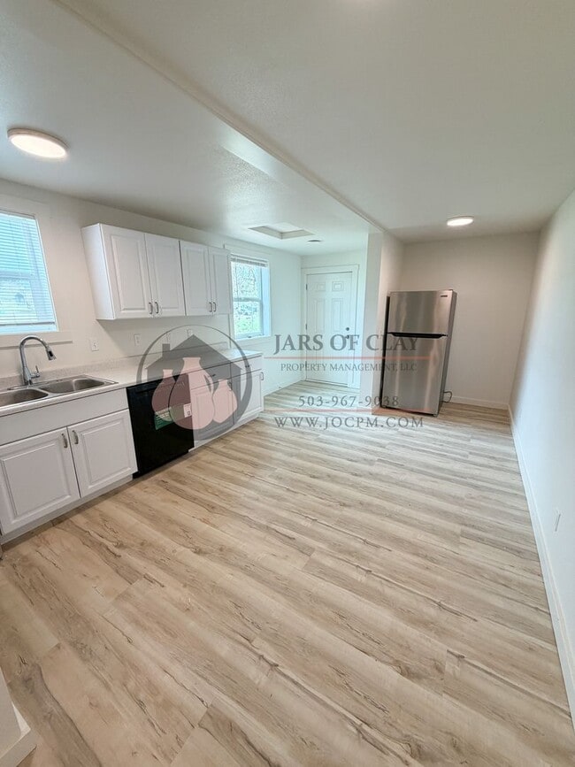 Photo - Dover Duplex 2025-1754 Unit 6925 Edith Ave. NE