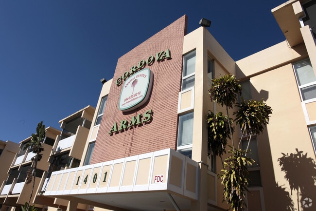 Photo - Cordova Arms Apartments