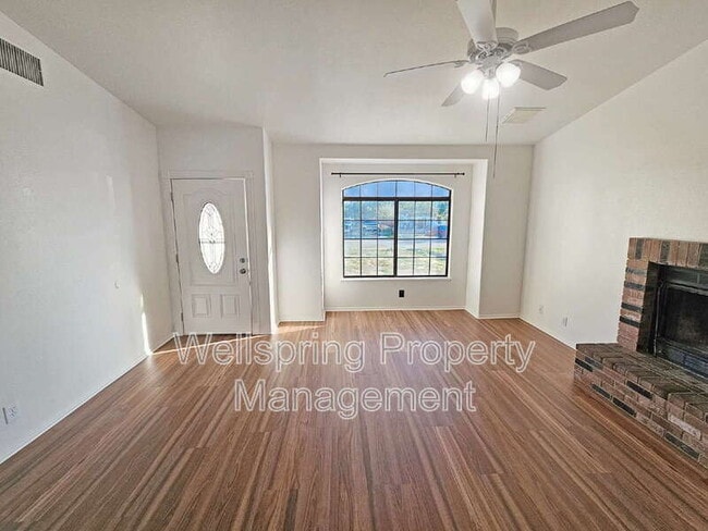 Photo - 920 W Perch Ave