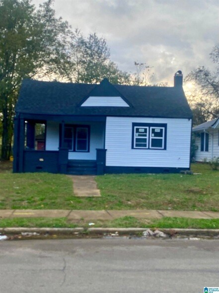 Building Photo - 4836 Terrace S