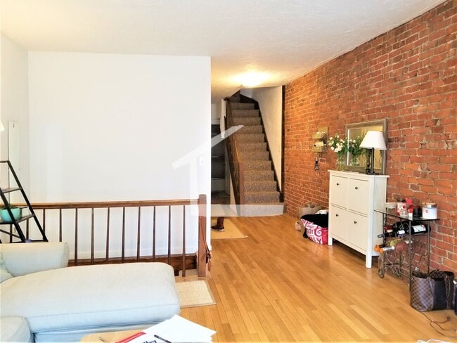 Photo - Awesome 3bed 1 bath Duplex in Brighton...