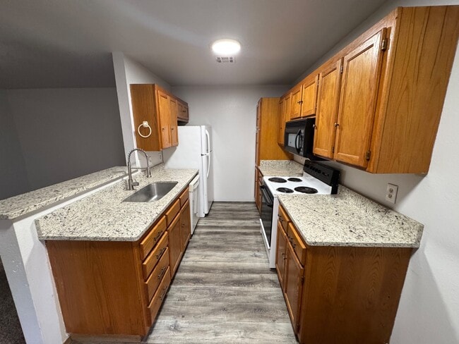 Photo - 723 N Vinita Ave