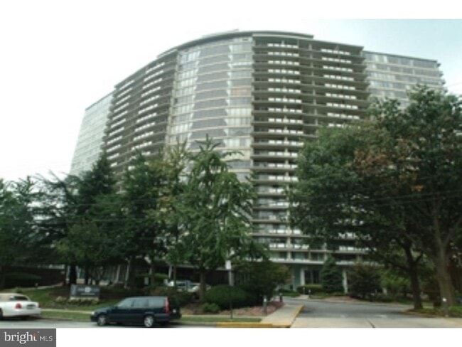 Building Photo - 3900 W Ford Rd Unit 15L Rental