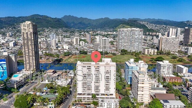 Photo - 430 Keoniana St