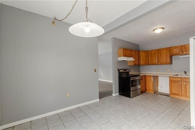 Photo - 1126 Holcomb St
