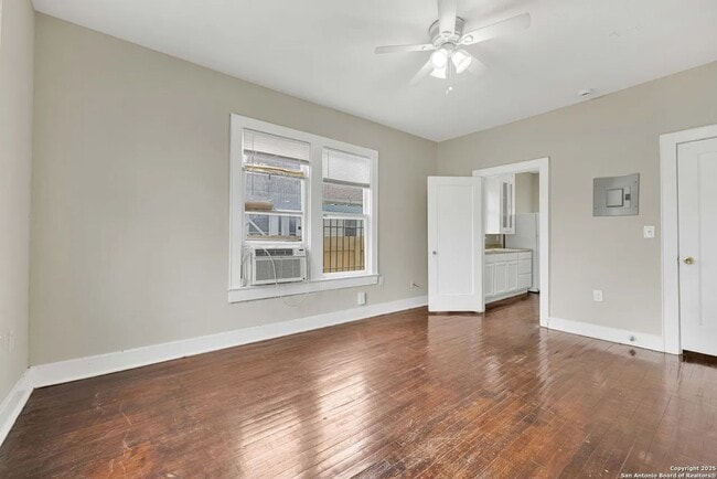 Photo - 1931 Cincinnati Ave Unit 2