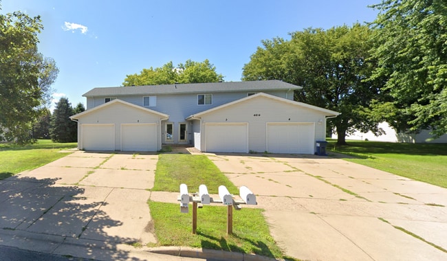 Building Photo - 4814 Speros Ln Unit 1