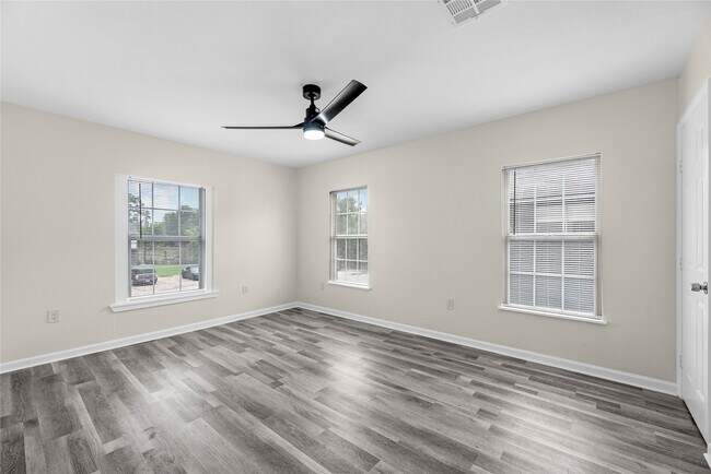 Photo - 7616 Grahamcrest Dr