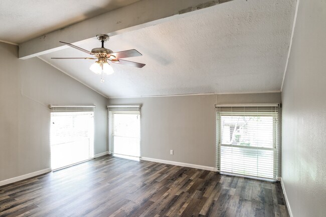 Building Photo - 2256 Gemini St Rental
