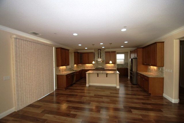 Photo - 916 Wilderness Way