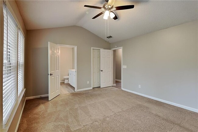 Photo - 252 Creel Chase NW