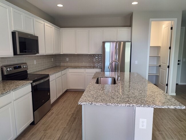 Photo - 4 Bedroom - 3 Bath  Home - 2668 Sq. Ft. - Eastmark Inspirian III - Mesa
