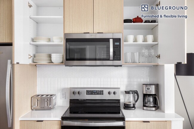 2401 S Jackson St Unit GO FL3-ID549