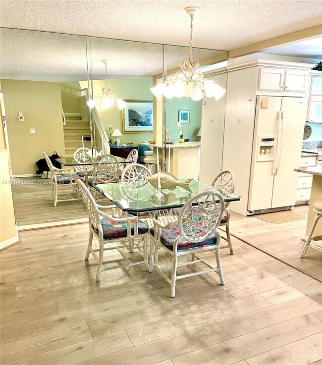 Photo - 905 Mainsail Cir Unit 905