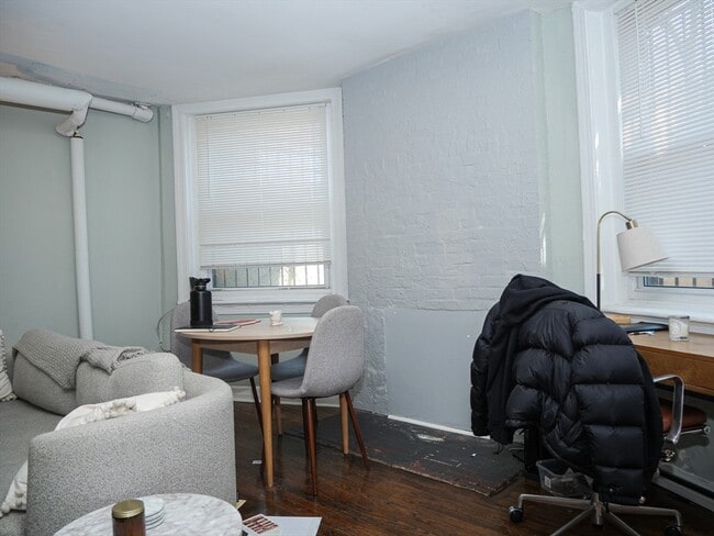 Photo - 43 Carlton St Unit 9