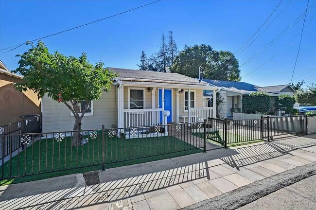 Photo - 1955 Wingate Way