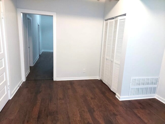 Photo - 2543 S St Louis Ave Unit 1F