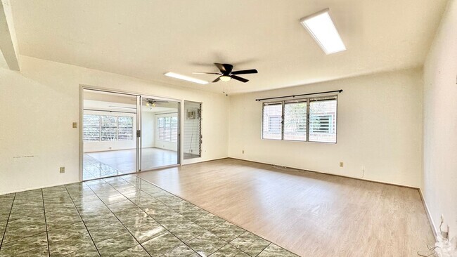 Building Photo - 4 BED 3 BATH HOME IN MILILANI with Washer/...