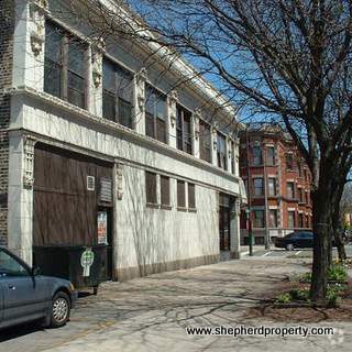 Building Photo - 3900 N Sheridan Rd Rental