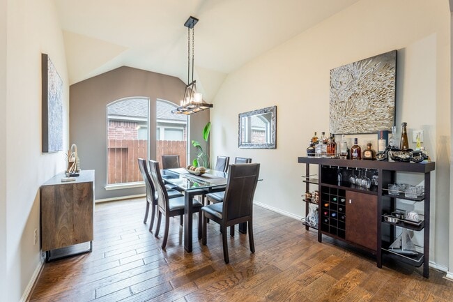 Photo - 10923 Starling Creek Dr