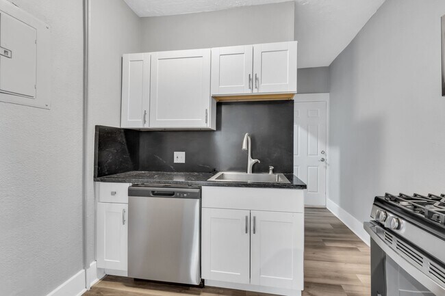 1213 12th St Unit 6