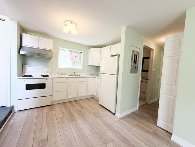 Photo - 18 Alderberry Ln