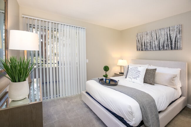 Stonebridge Apartments