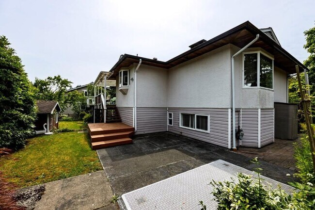 Photo - 3588 Allan Rd