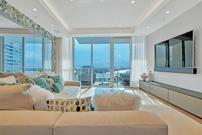 Photo - 100 South Pointe Dr Unit CA1102