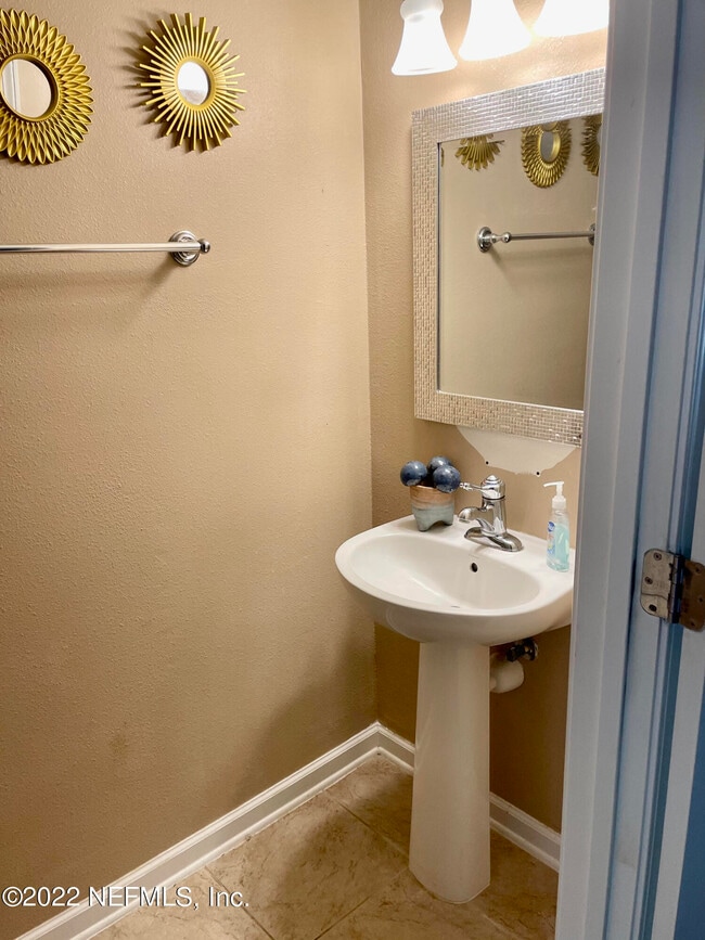 Photo - 8101 SUMMER PALM Ct