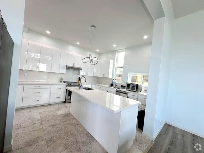 Building Photo - 87-1450-1450 Farrington Hwy Rental