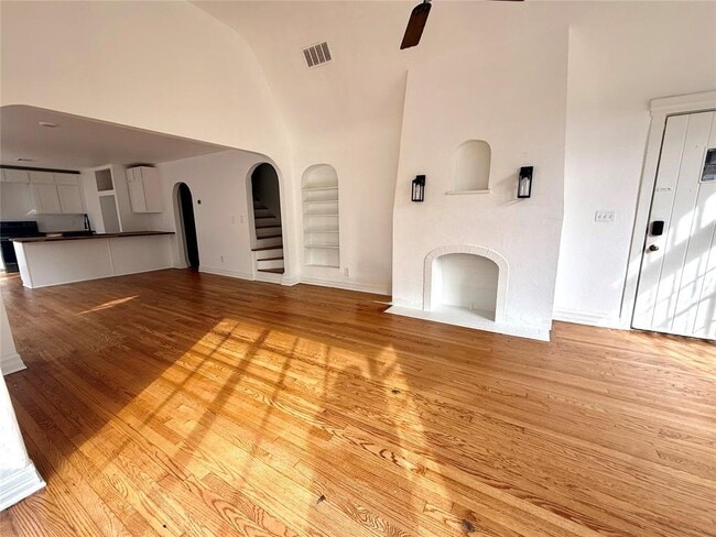 Photo - 415 NW 33rd St