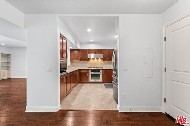 Photo - 8238 W Manchester Ave Unit 209