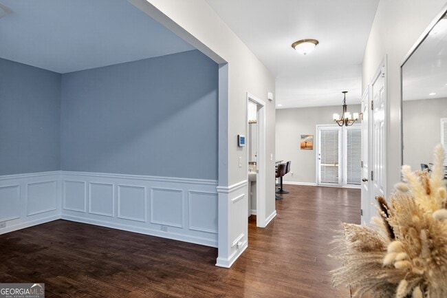 Photo - 112 Silver Trce