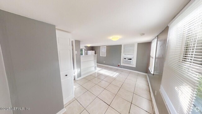 Building Photo - 1414 Ingleside Ave Rental