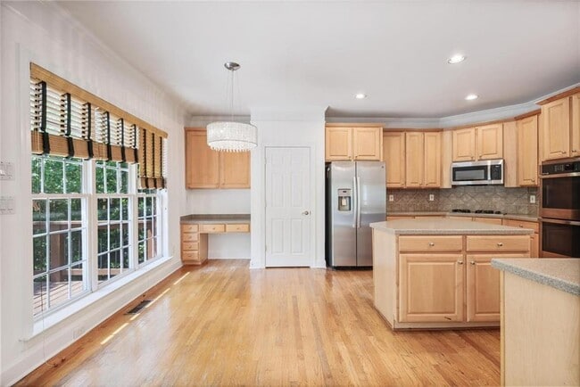 Photo - 2024 Wrights Mill Cir NE