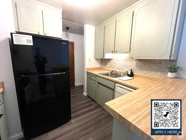 Building Photo - Move-In Special! $1,000 off Second Month’s... Rental