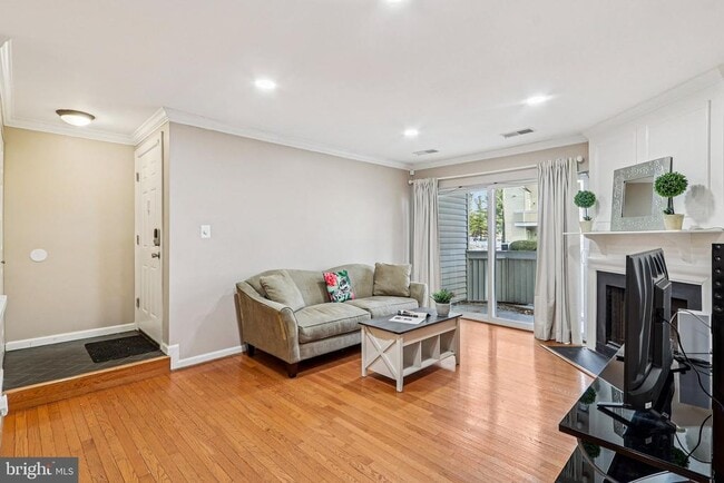 Photo - 18202 Chalet Dr Unit APT 1