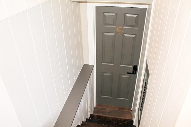 Photo - 22 Orris Rd Unidad F-1 Lower