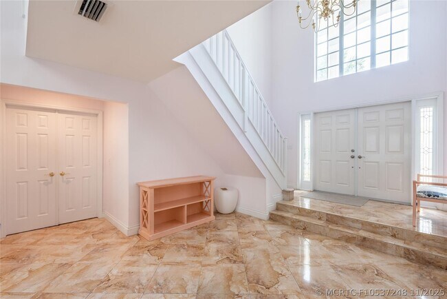Photo - 2999 Banyan Rd