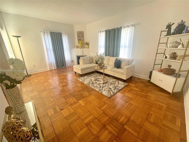 Photo - 4035 Meridian Ave Unit 201