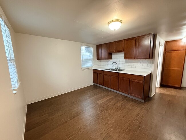 Photo - 2954 S Madison Ave