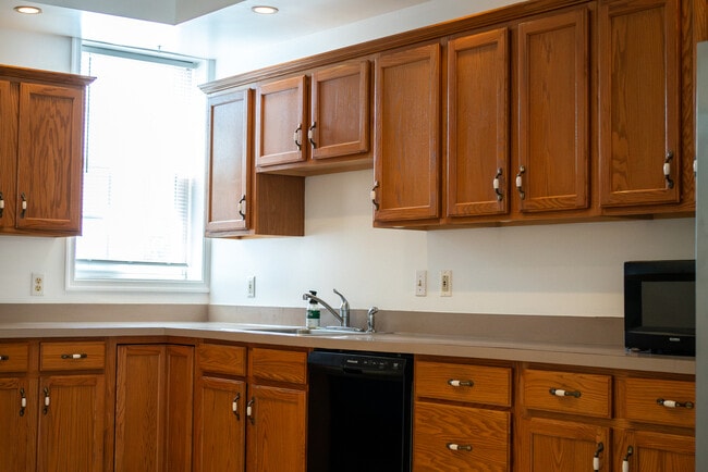 Photo - 108 W State St Unit Apt. A