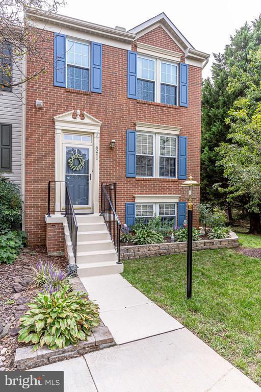 Photo - 6241 Abbottsbury Row Townhome