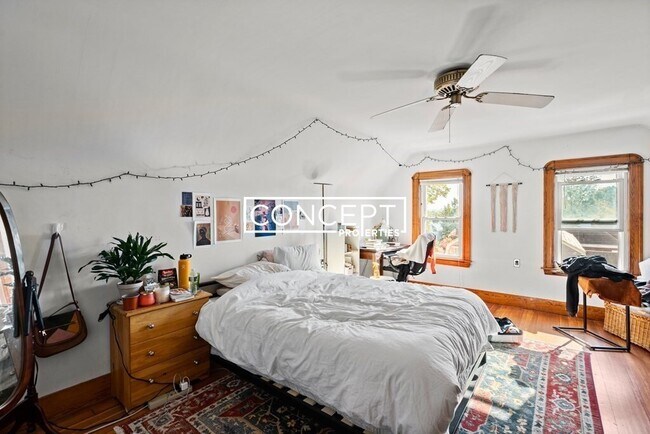 Photo - 15 Teele Ave Unidad 2