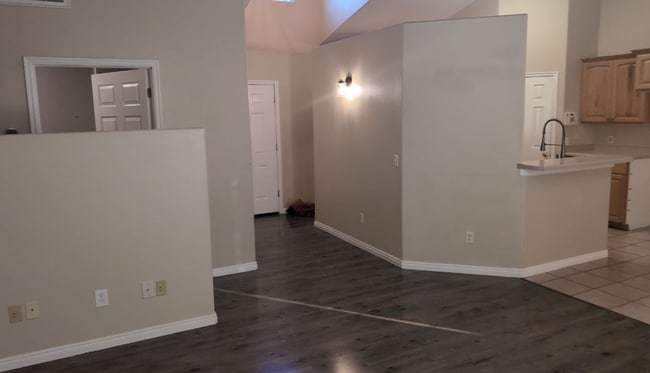 Photo - Home on a cul-de-sac in Ivins