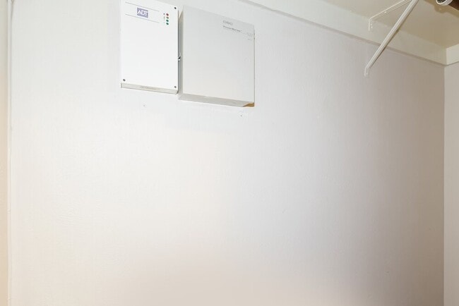 Photo - 23 Emery Cliff Pl