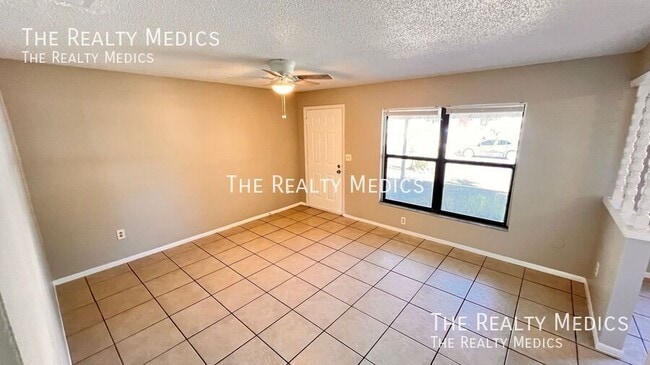 Photo - 5520 Charleston St