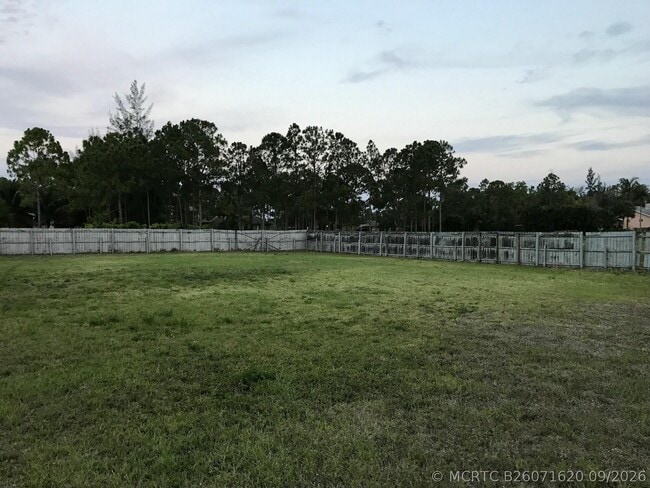 13304 62nd Ln N